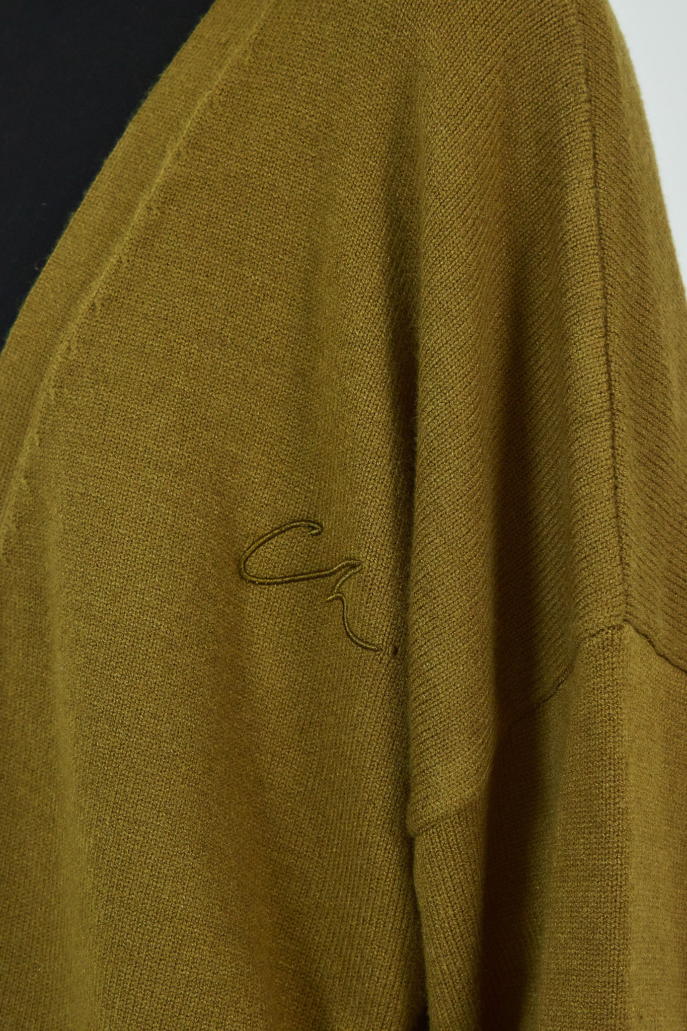 Le Cardigan Olive - Image 2