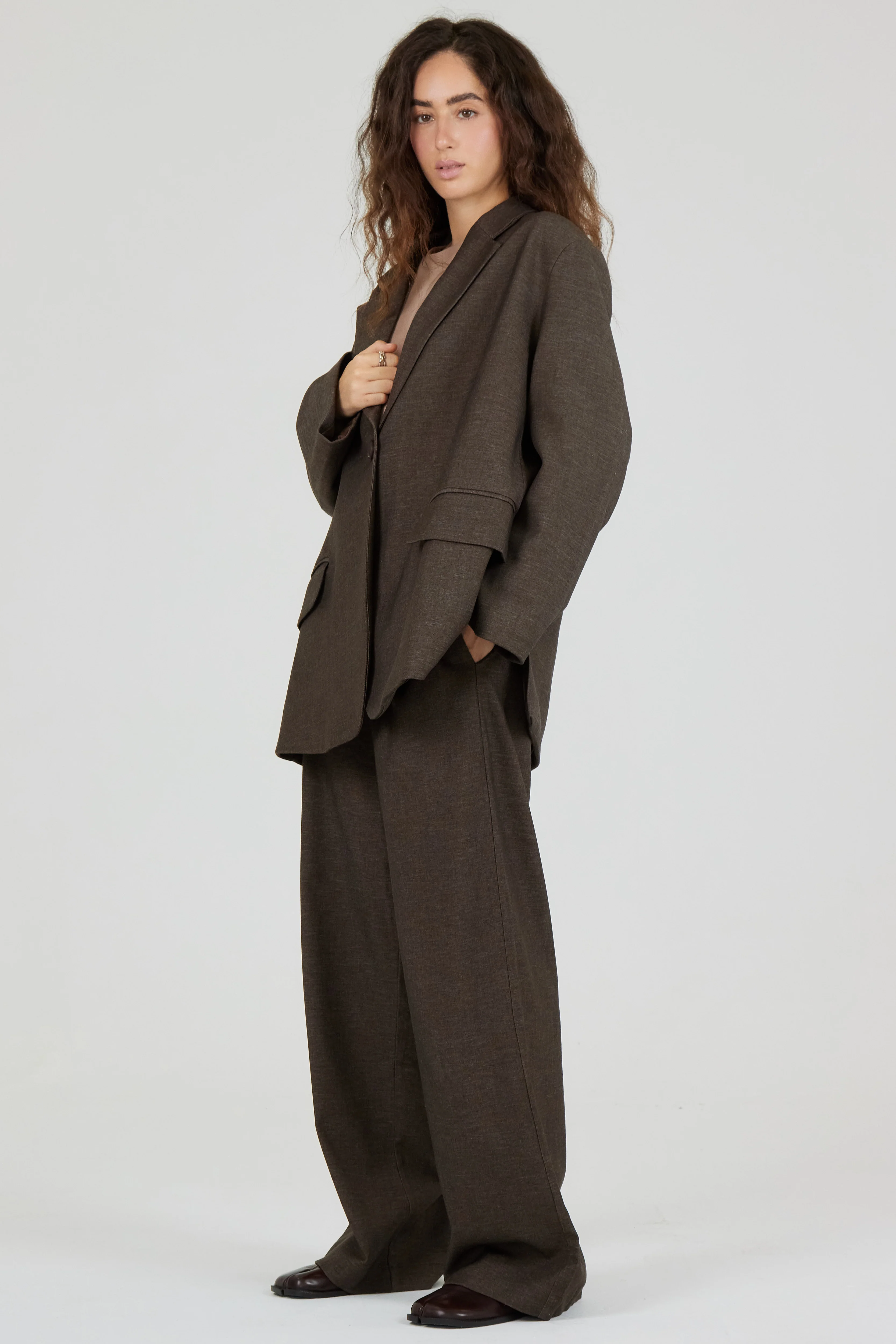 Le Pantalon City AW Brun - Image 5